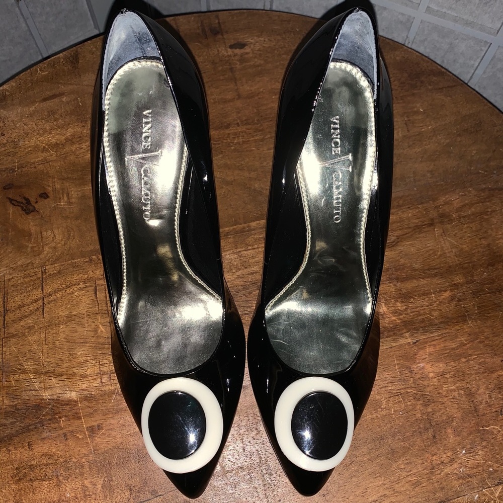Never worn Vince Camuto heels!